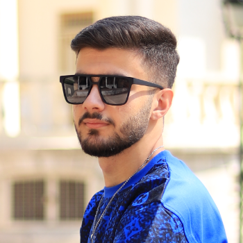 کوروش نیک